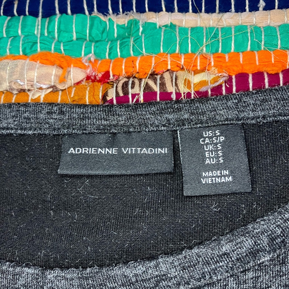 Adrienne Vittadini ~ Grey knit dress - Picture 2 of 5